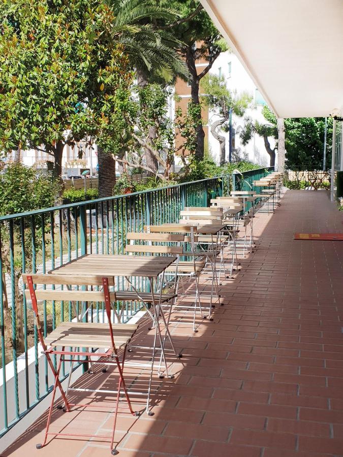Hotel Blumen San Benedetto del Tronto Esterno foto