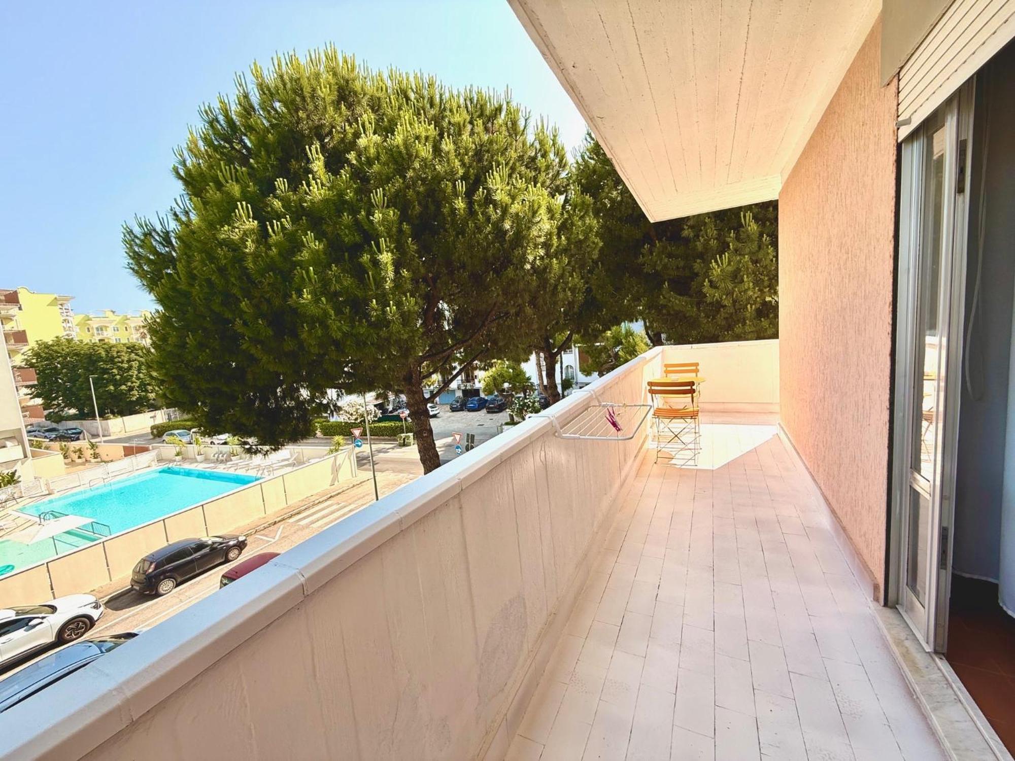 Hotel Blumen San Benedetto del Tronto Esterno foto
