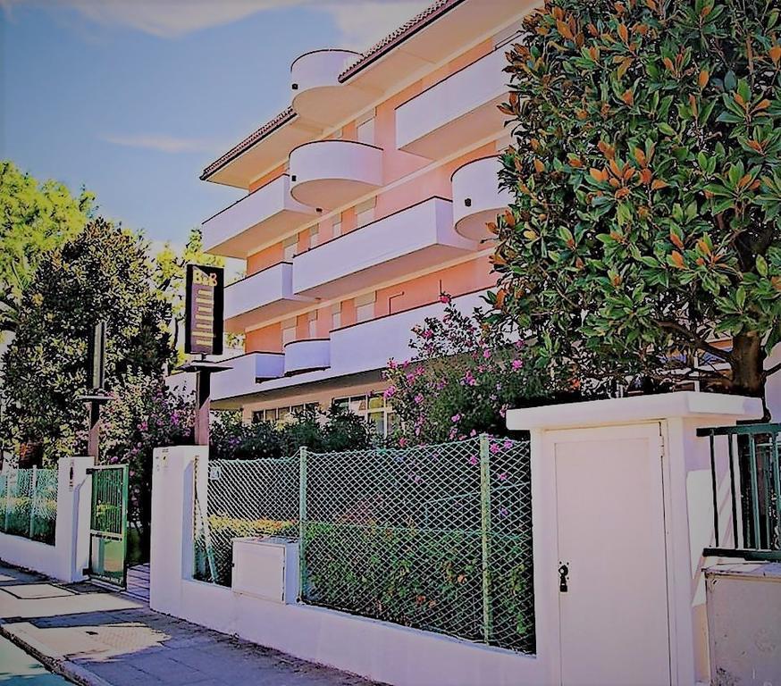 Hotel Blumen San Benedetto del Tronto Esterno foto