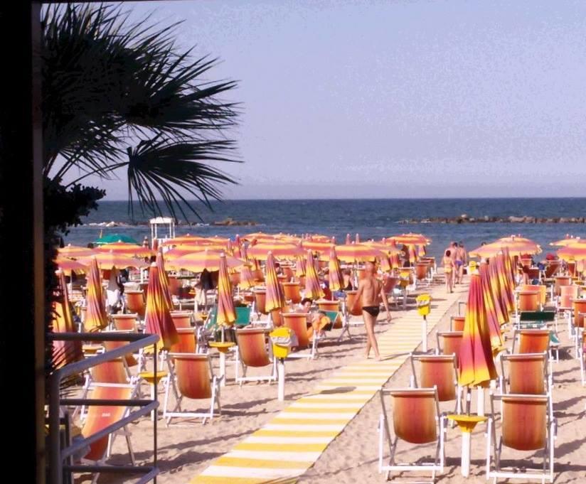 Hotel Blumen San Benedetto del Tronto Esterno foto